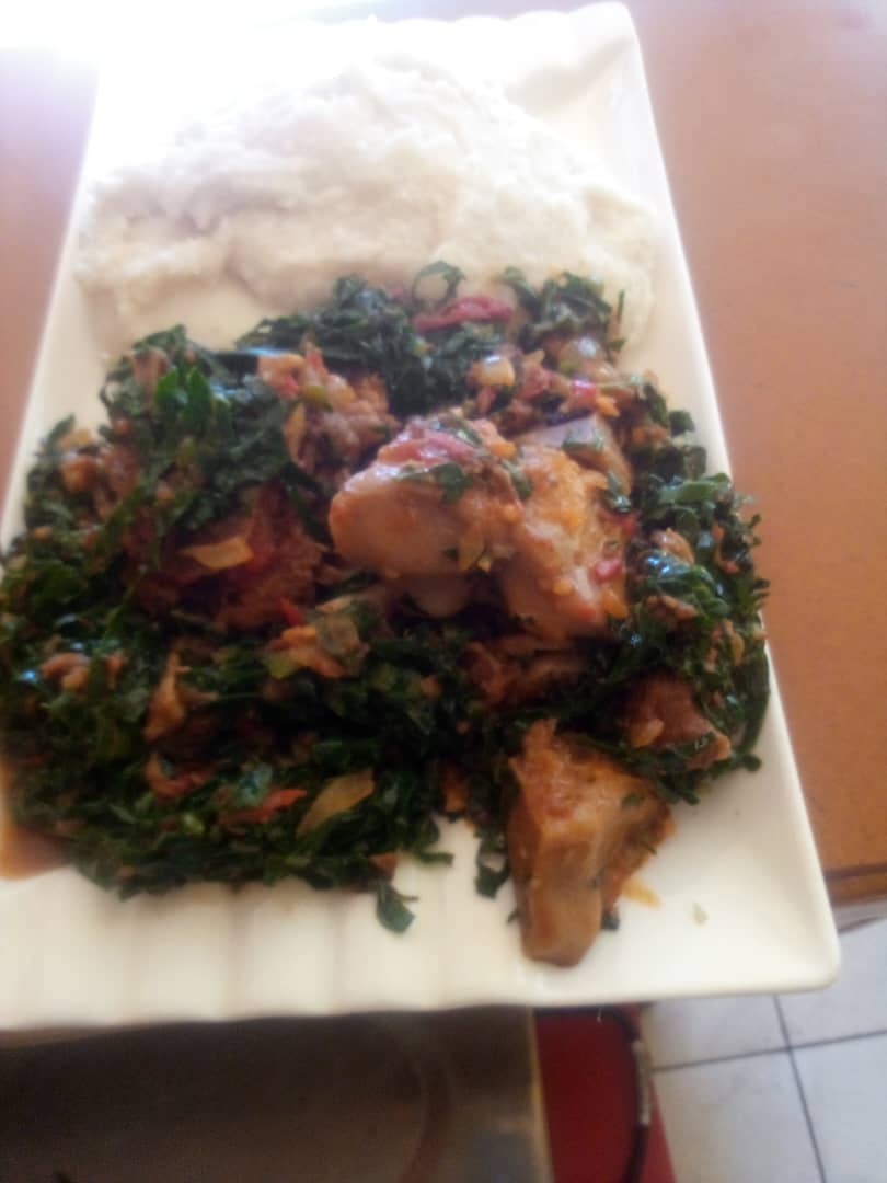White sadza and Beef bones
